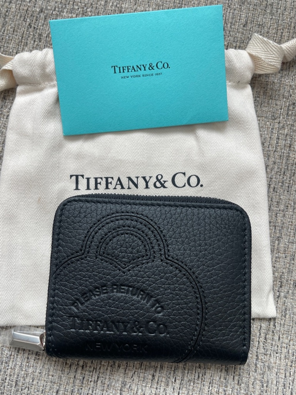 Tiffany & Co. Black Leather Zip Wallet - Picture 2 of 5